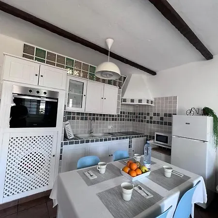 Cruceta House